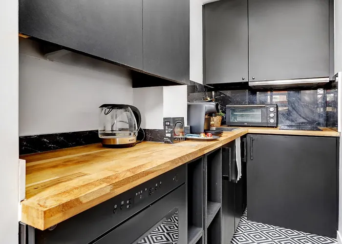 Bm- Petit Nid Cosy A Montparnasse - Equipe パリ