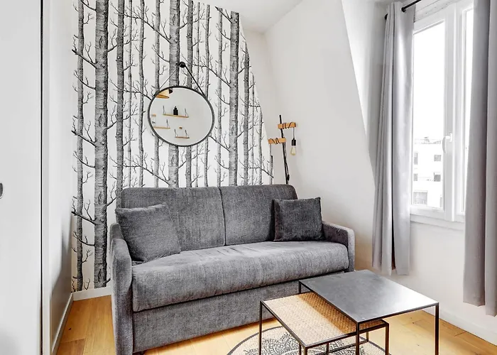 Bm- Petit Nid Cosy A Montparnasse - Equipe アパート